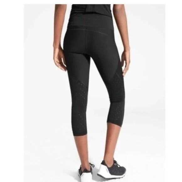 Athleta Black Stealth Sculptex Trucool Perforated Capri Leggings SZ SP - Picture 3 of 11